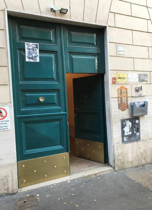 Beautifully Renovated Loft In Trastevere Appartamento